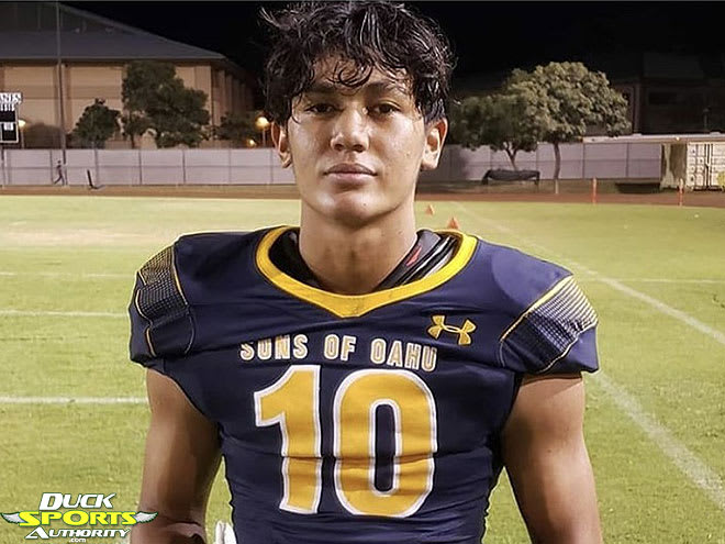 Honolulu Punahou 2022 weak-side defensive end and Notre Dame target Teva Tafiti