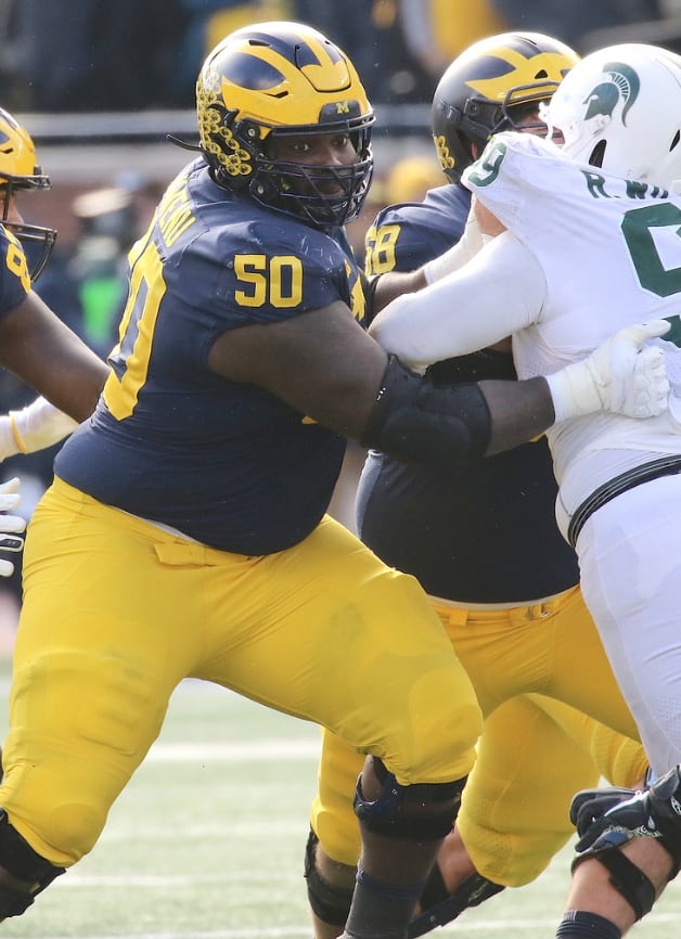 Michigan Wolverines football's Mike Onwenu