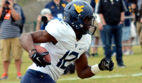Jennings scored a touchdown during West Virginia's Gold-Blue Spring Game.