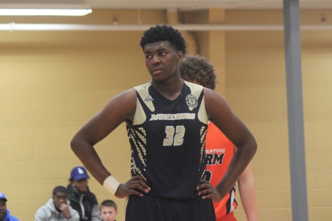 Henry Ford's Trevion Williams (Class of 2018) drawing comparisons to Draymond Green.