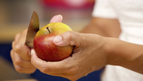 slicing an apple