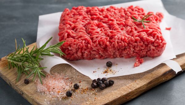 raw ground beef, ground beef, read meat