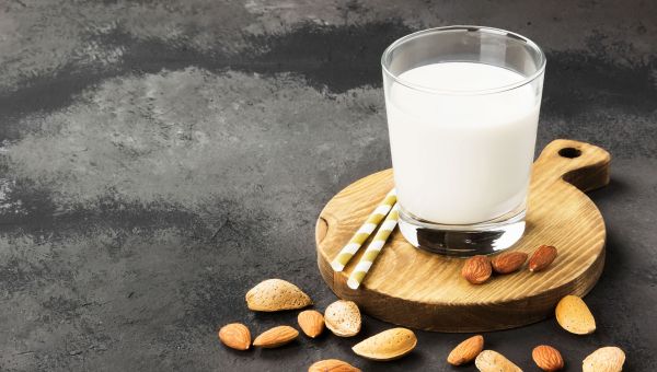 Oat, Almond or Cow? How to Pick the Perfect Milk | Milk ...
