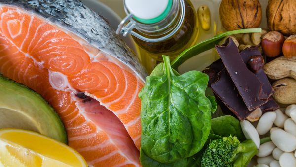 omega 3, salmon, nuts, healthy fats