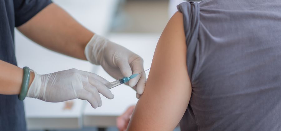  Novavax’s COVID Vaccine Gets Green Light from CDC