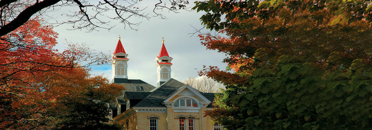Grand Traverse Commons Traverse City Shopping In Fall
