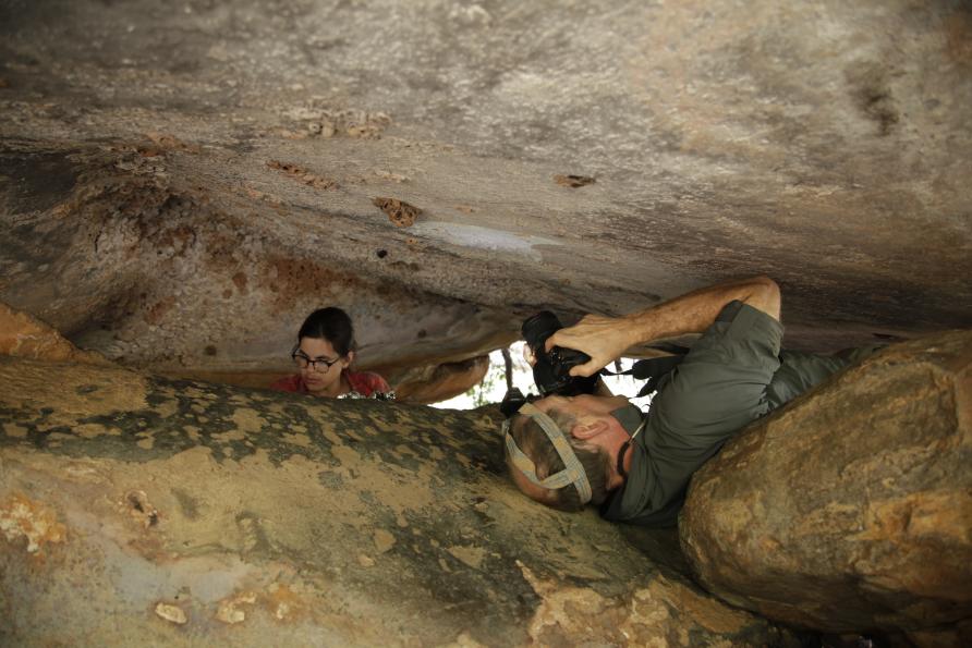 Rock Painting in Australia and New Zealand - Life of Colour