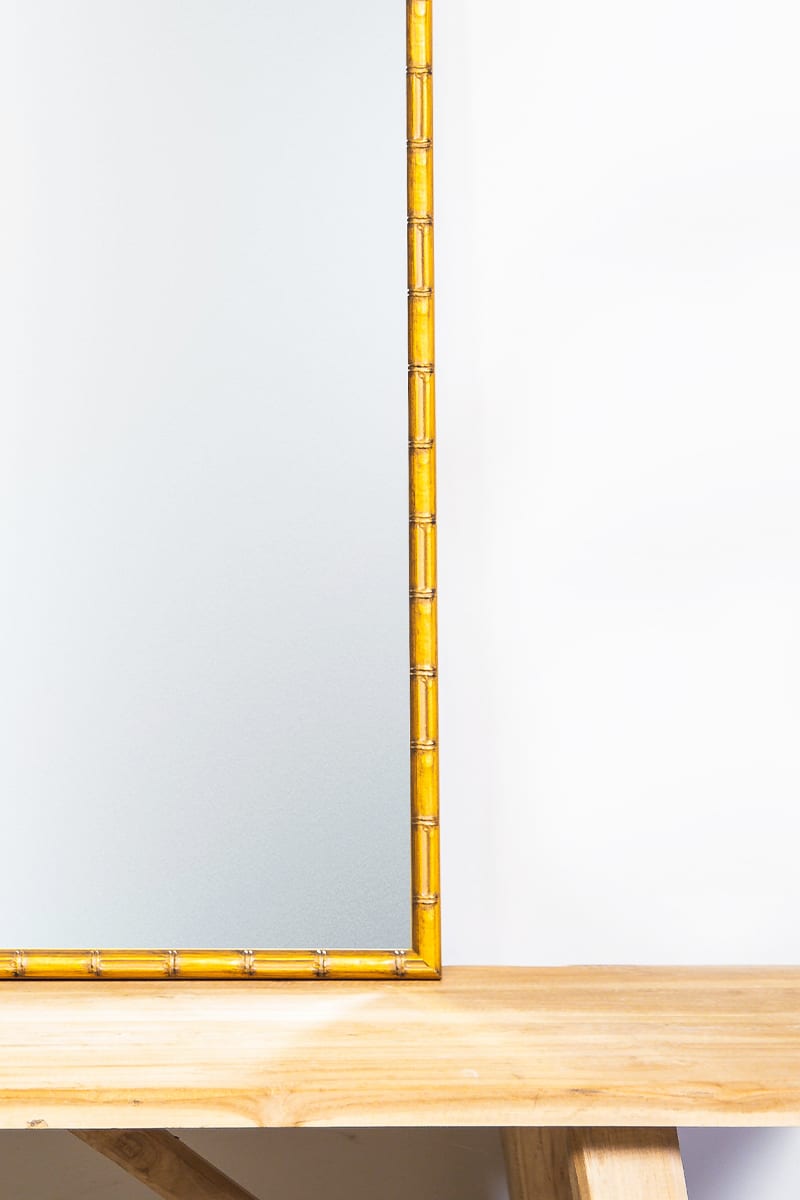 Kleine ronde opknoping muur spiegel, massief bamboe frame spiegel met Faux verstelbare lederen riem Kleine ronde opknoping muur spiegel, massief bamboe frame spiegel met Faux verstelbare lederen riem