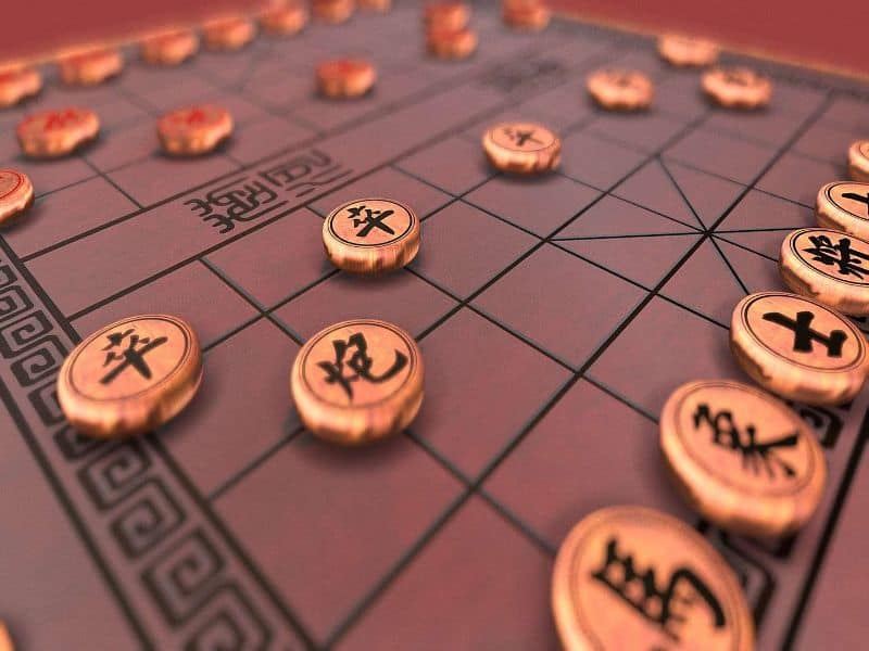 Người chơi tiến hành sắp xếp các quân cờ theo đúng quy định