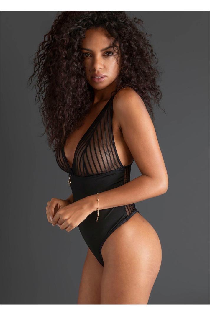 vibrate deutsch Stringbody ouvert online kaufen bei Wundercurves