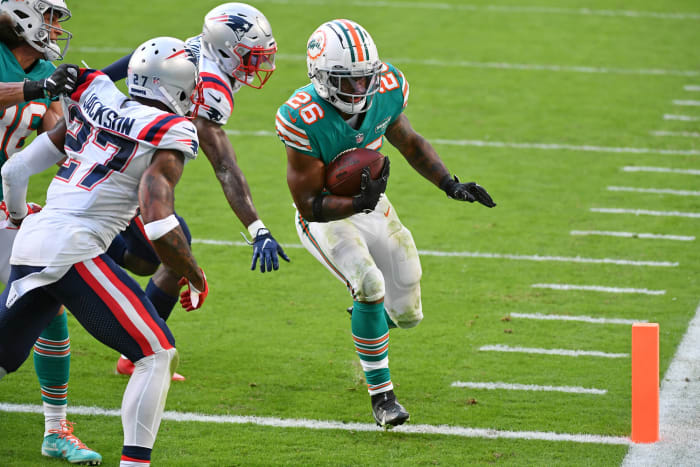 NFL Week 15 grades from around the league - NewsOpener Dolphins backfield keeps playoff journey on course