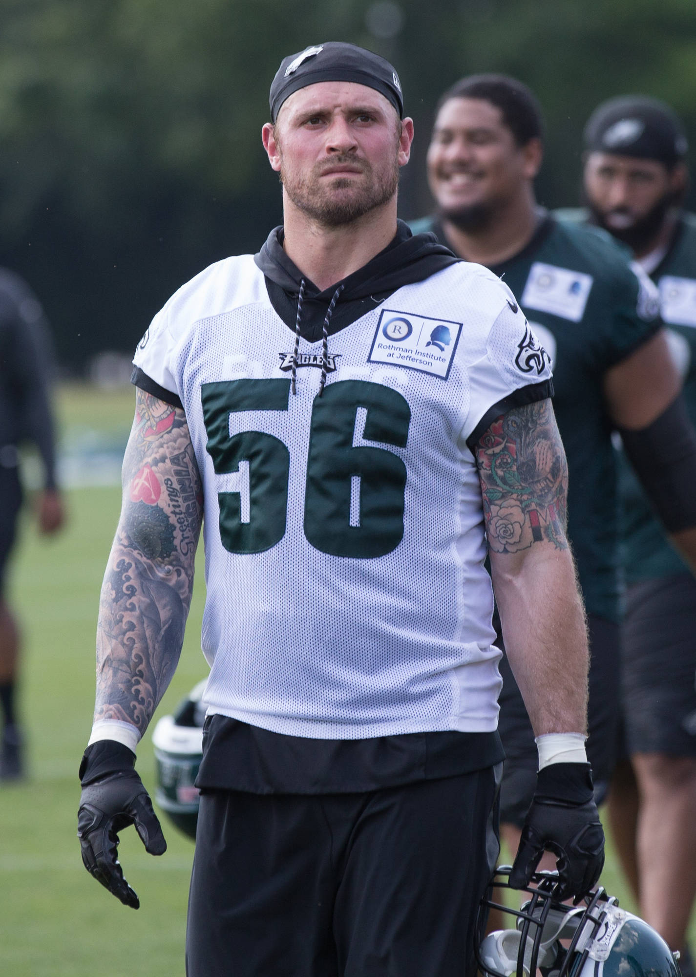 chris long eagles shirt